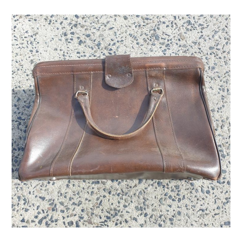 Vintage Brown Leather Gladstone Bag